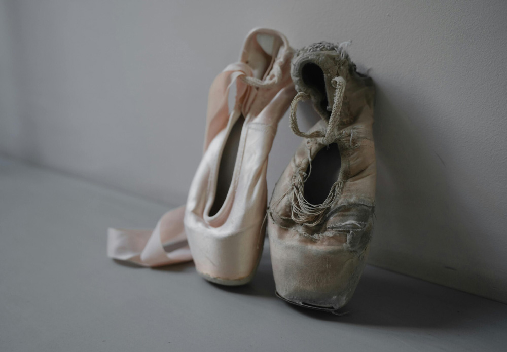 Custom vs Ready-Made Ballet Shoes: Which is Right for You? | Insights | Isabella 