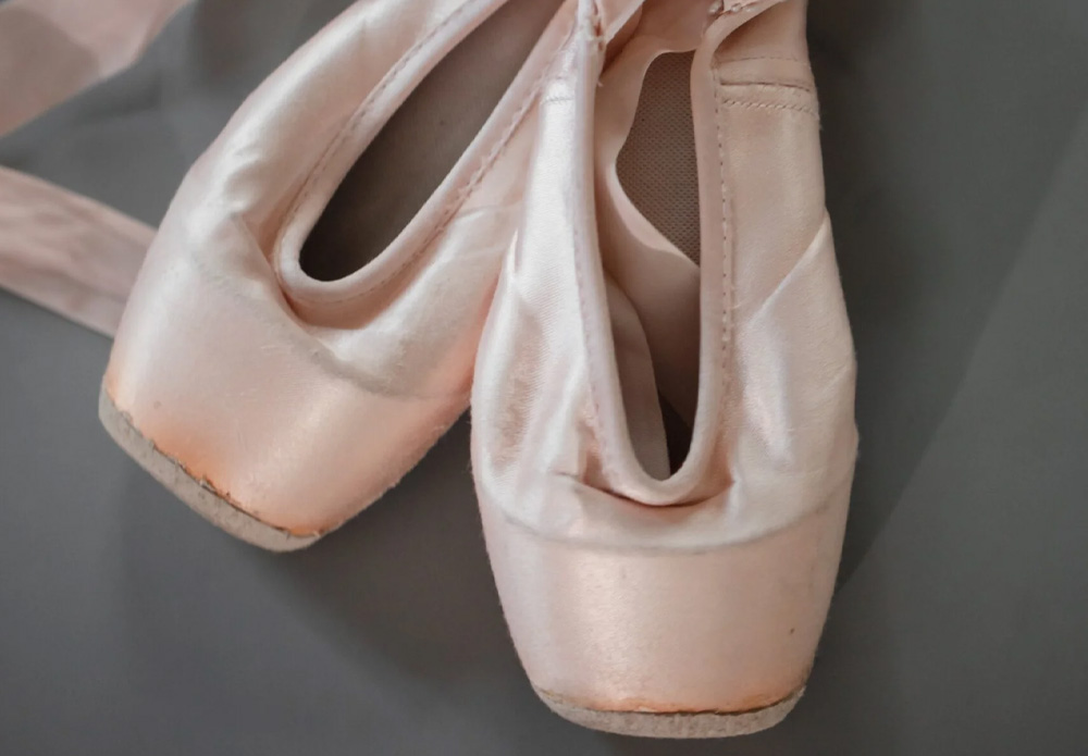 What You Need to Know About Pointe Shoes | Insights | Isabella