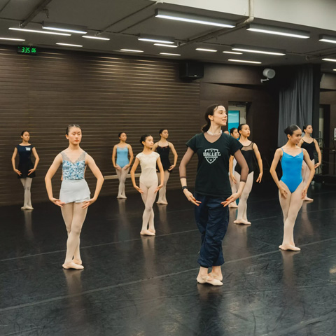 Junior Ballet Lab with ISABELLA